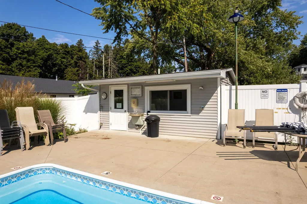 07370 N North Shore Drive Casco Township MI 49090