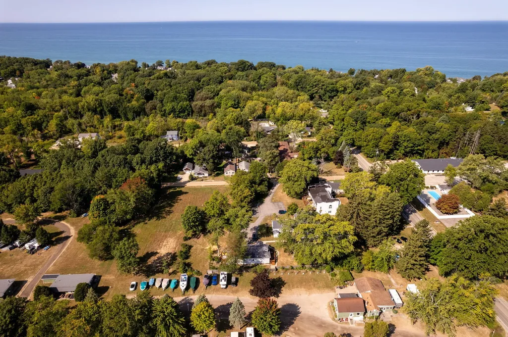 07370 N North Shore Drive Casco Township MI 49090
