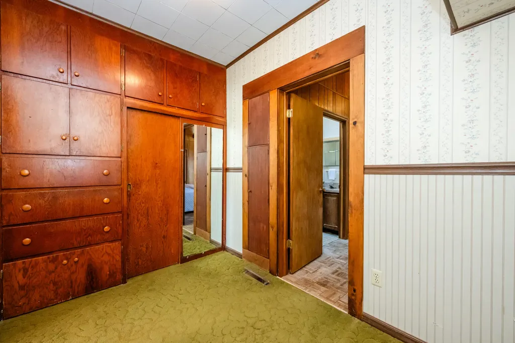 201 Sycamore Street E Three Oaks Village MI 49128