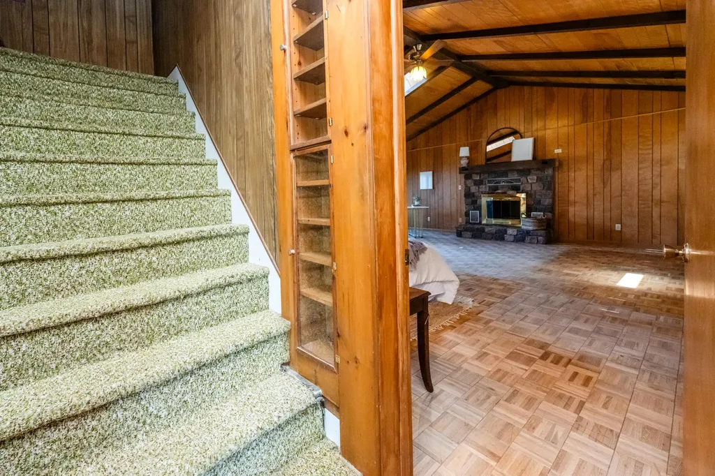 201 Sycamore Street E Three Oaks Village MI 49128