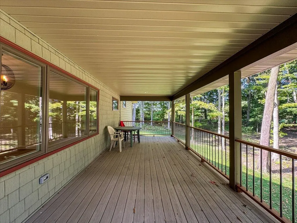 8806 Lakewood Trail Berrien Township MI 49102