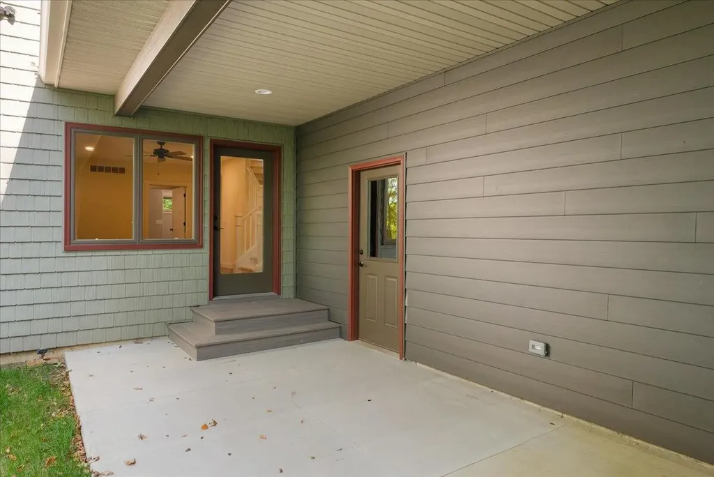 8806 Lakewood Trail Berrien Township MI 49102