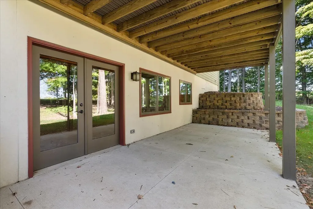 8806 Lakewood Trail Berrien Township MI 49102