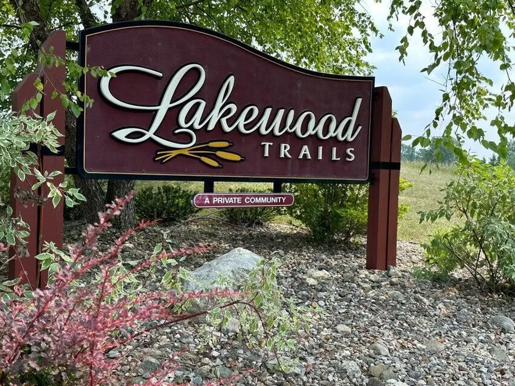 8806 Lakewood Trail Berrien Township MI 49102