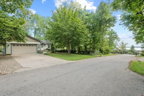 61271 Lenawee Road Penn Township MI 49031