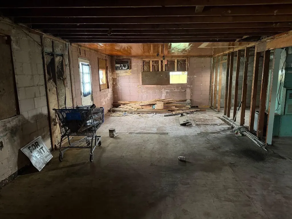4093 King Drive Sodus Township MI 49126