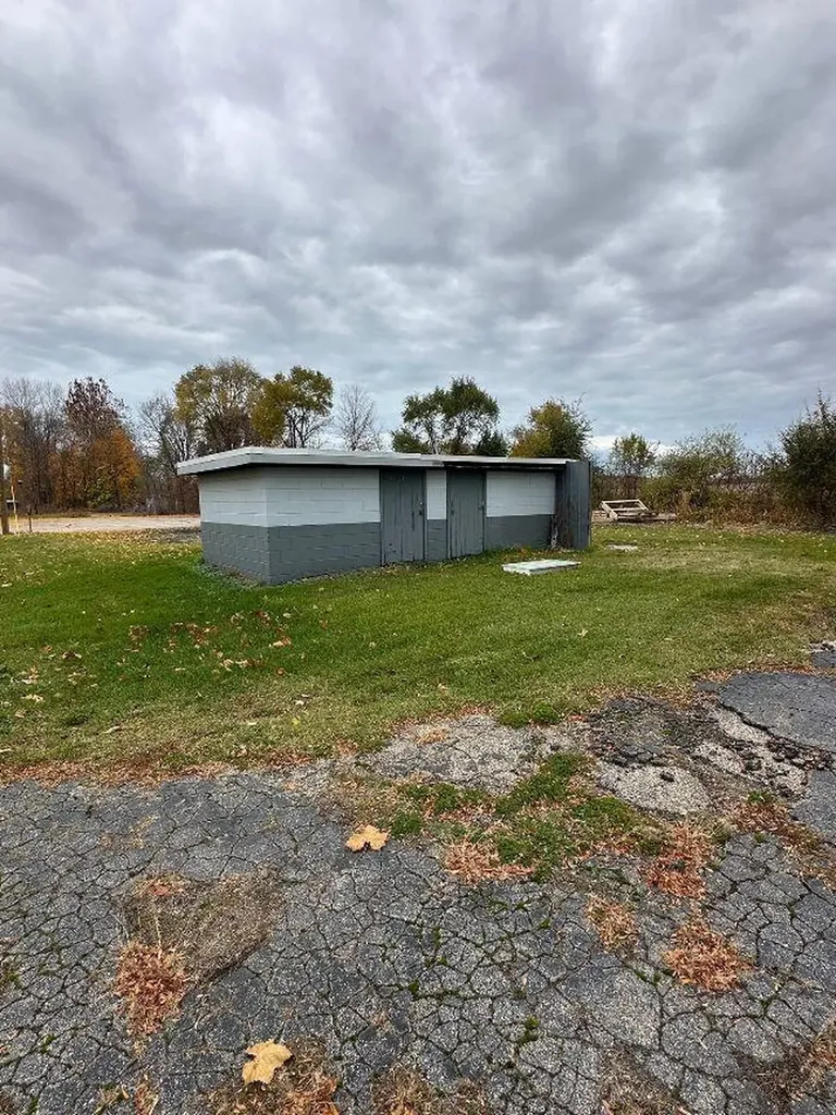 4093 King Drive Sodus Township MI 49126