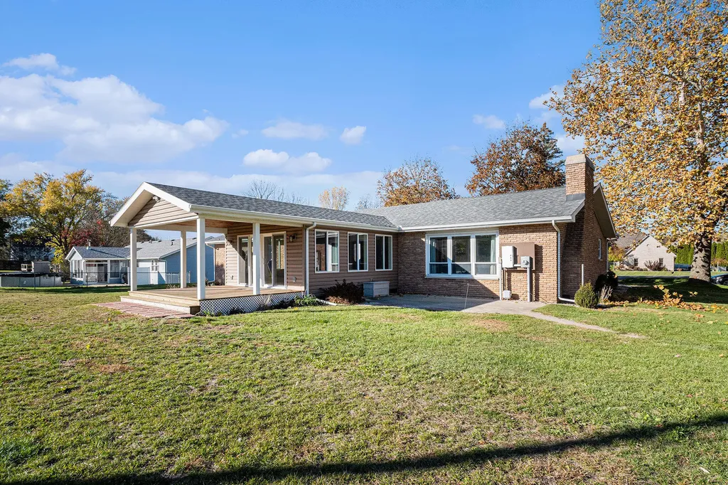 24655 Us Highway 12 Ontwa Township MI 49112