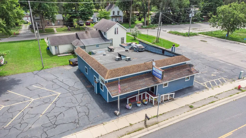 69213 M-62 Edwardsburg Village MI 49112