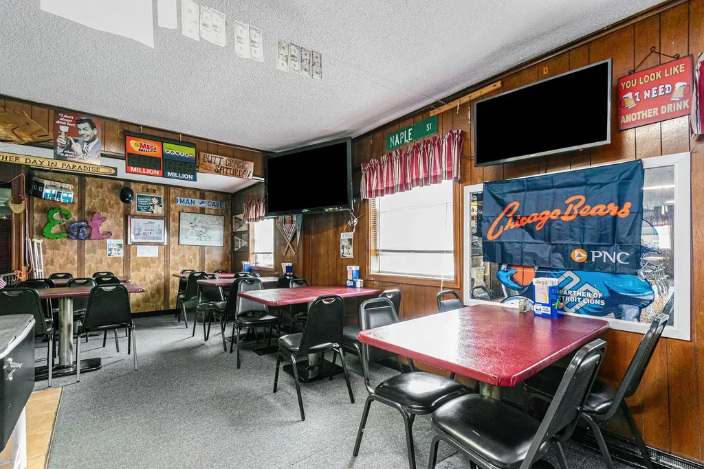69213 M-62 Edwardsburg Village MI 49112
