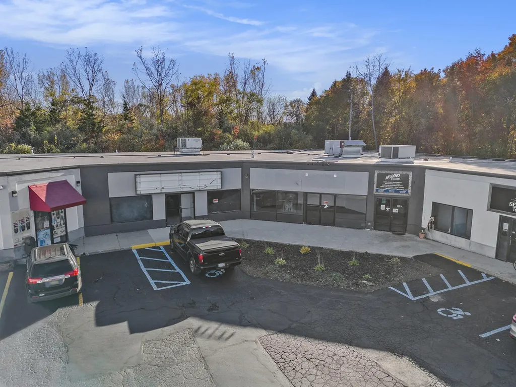 1210 Phoenix Street South Haven City MI 49090