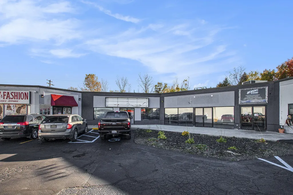 1210 Phoenix Street South Haven City MI 49090