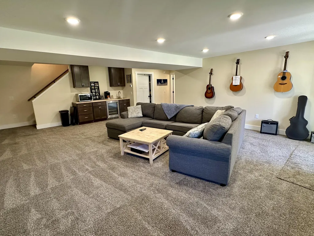2542 Medinah Lane Hagar Township MI 49022