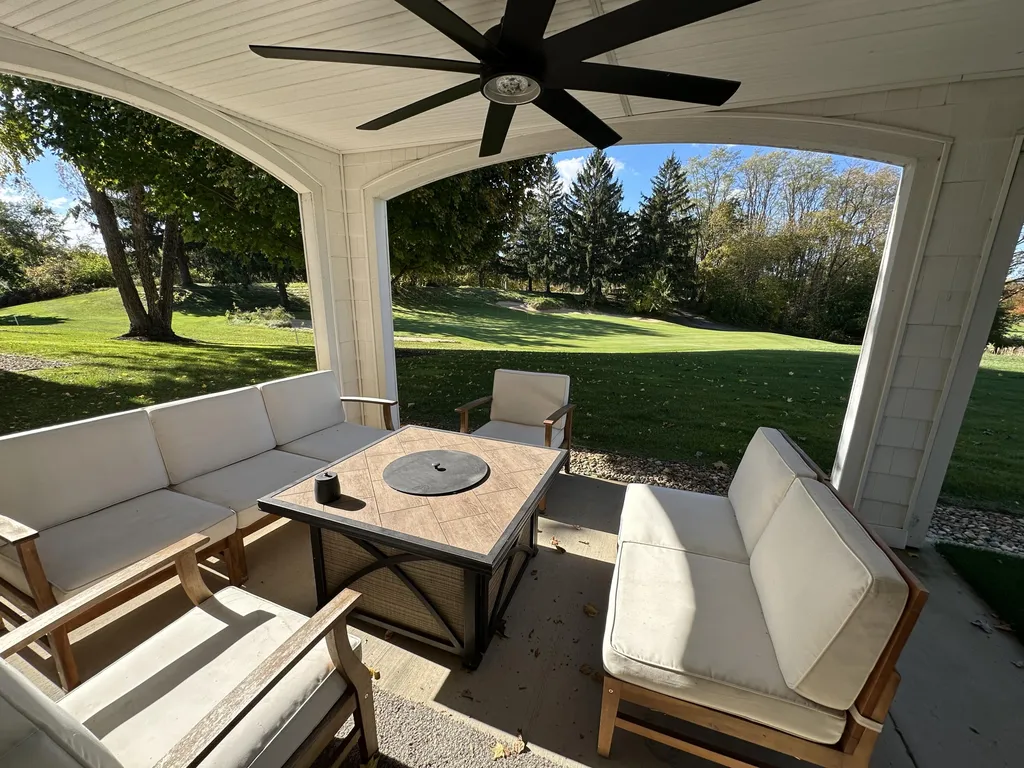 2542 Medinah Lane Hagar Township MI 49022