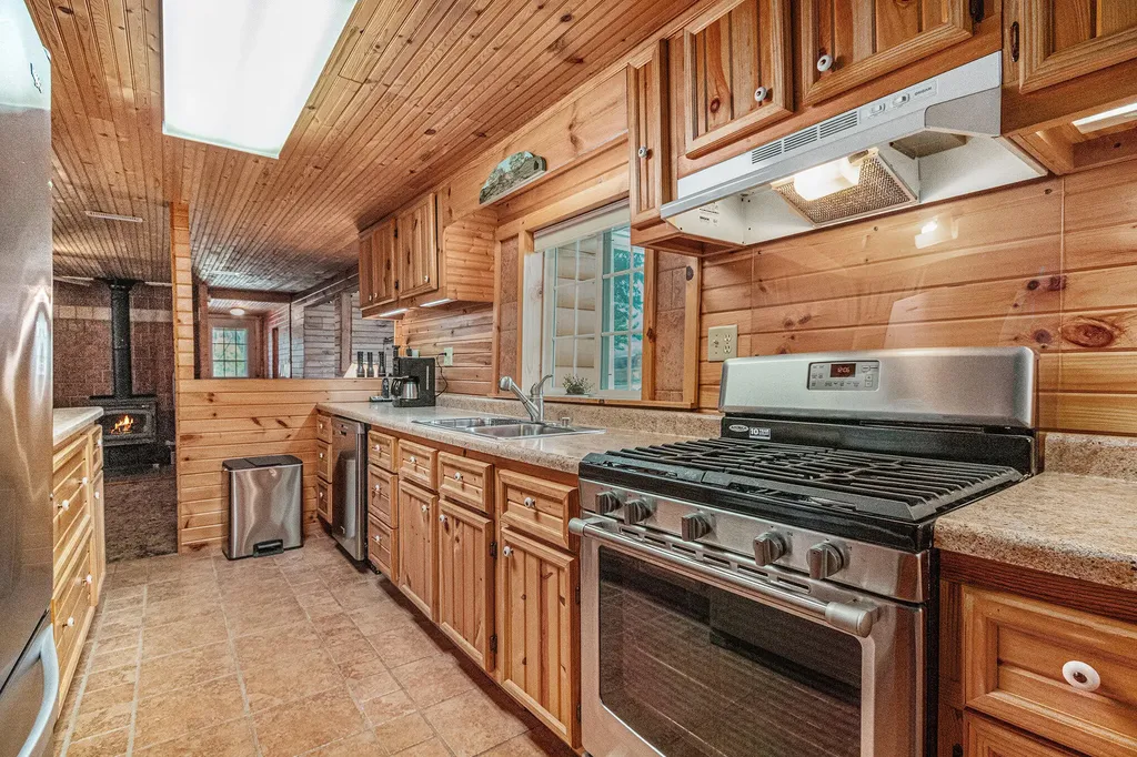 53027 Twin Lakes Road Wayne Township MI 49047