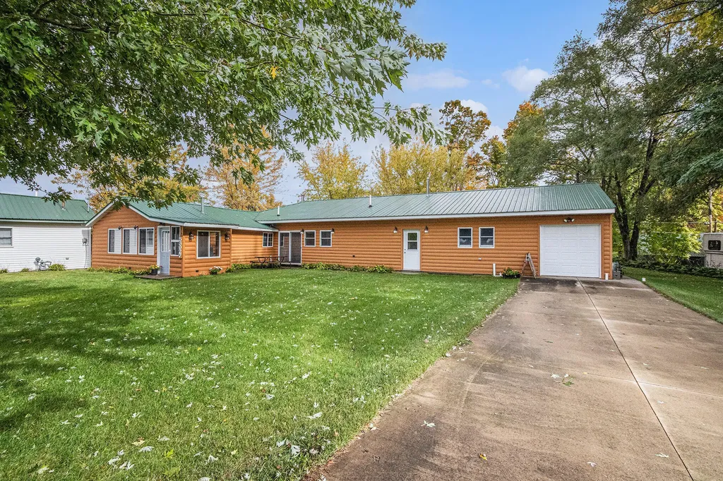 53027 Twin Lakes Road Wayne Township MI 49047