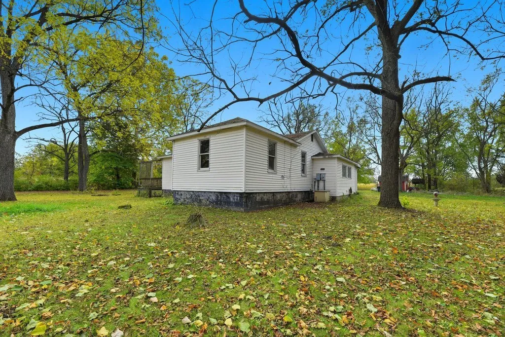 9936 E Wilson Road New Buffalo Township MI 49117