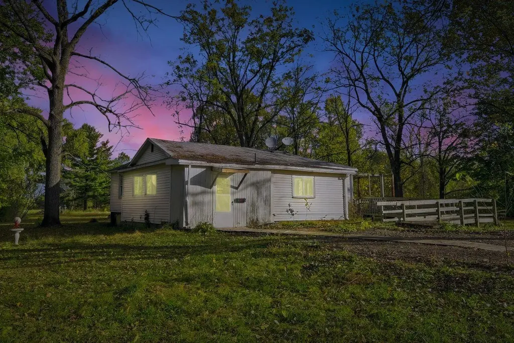 9936 E Wilson Road New Buffalo Township MI 49117