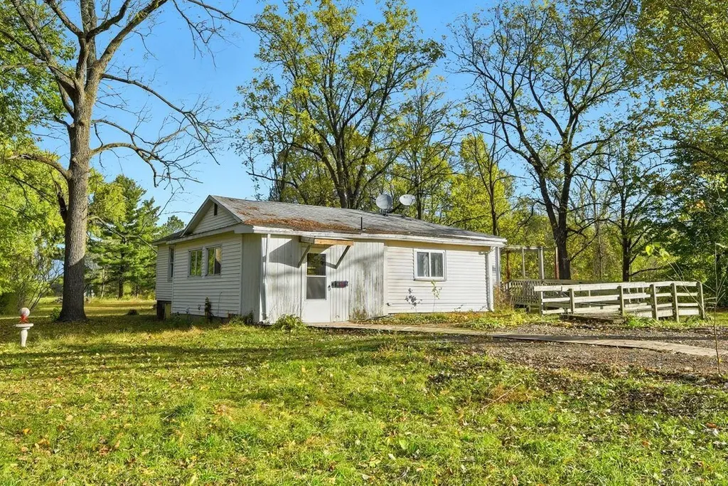 9936 E Wilson Road New Buffalo Township MI 49117