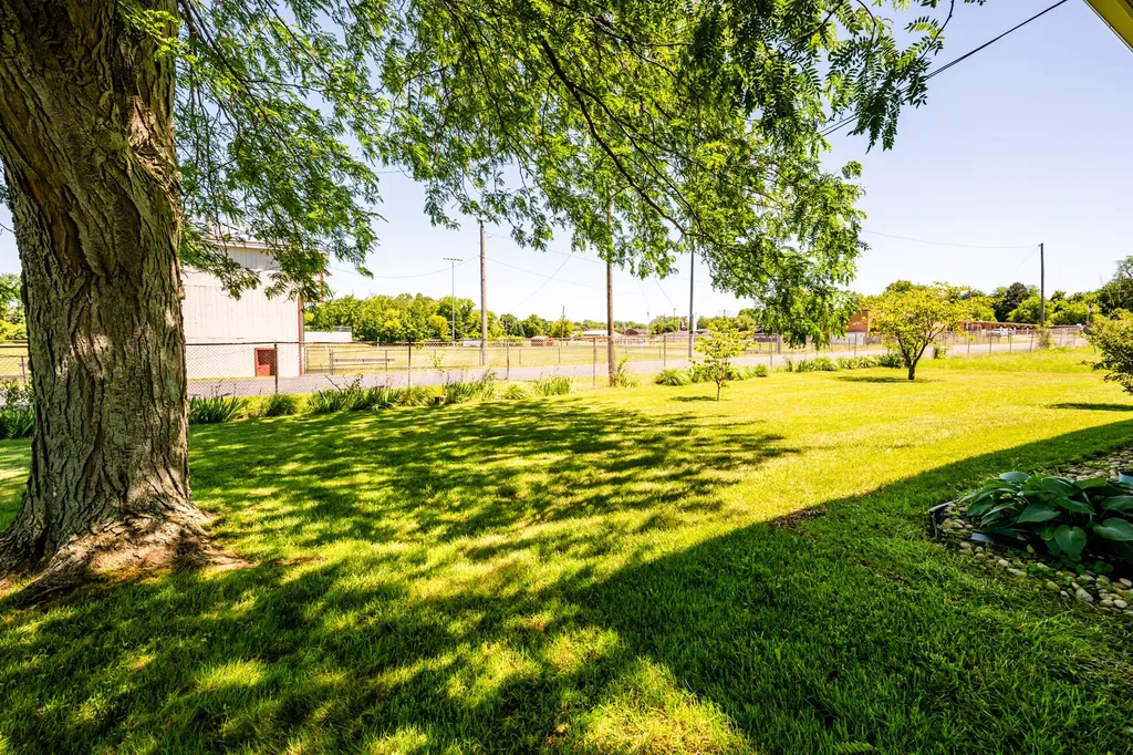 6175/6177 Aubill Drive Eau Claire Village MI 49111