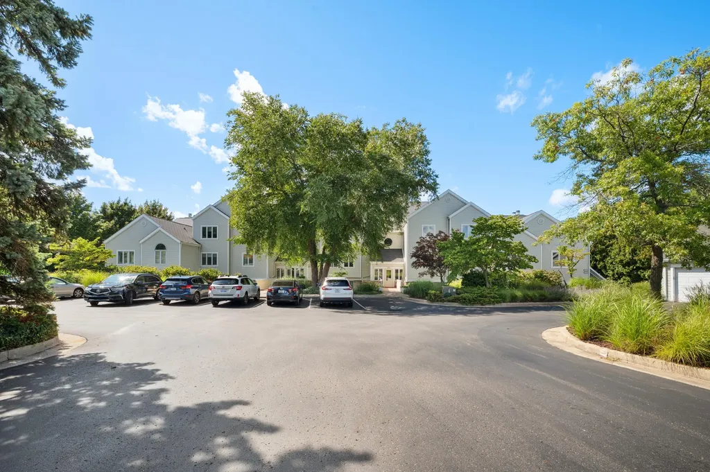 1802 Lakeshore Drive St. Joseph City MI 49085