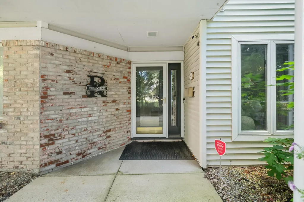 1802 Lakeshore Drive St. Joseph City MI 49085