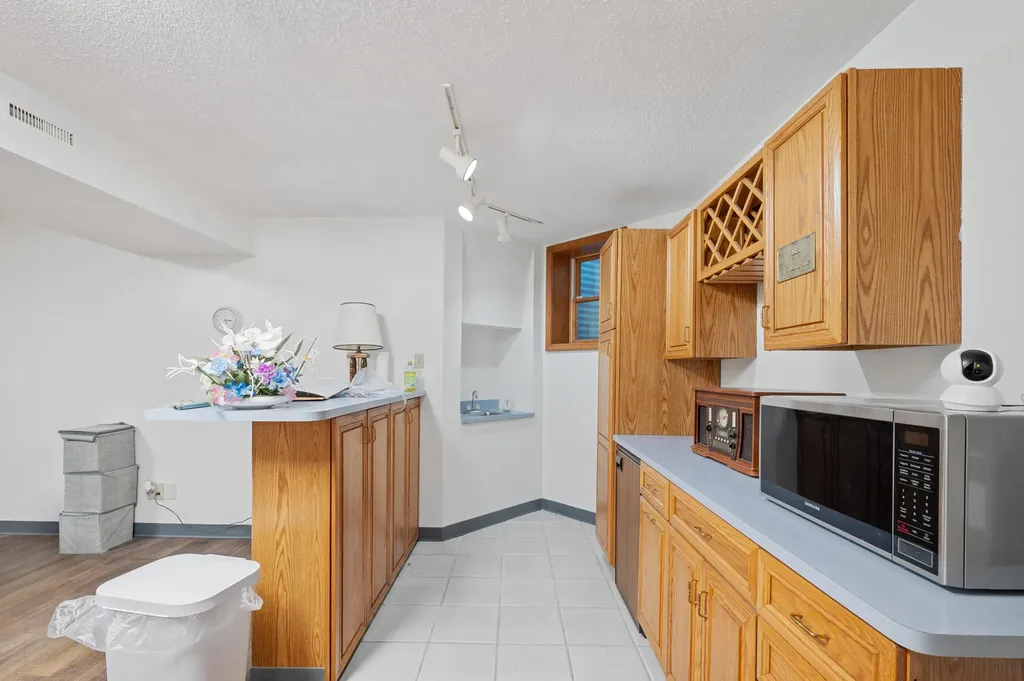 1802 Lakeshore Drive St. Joseph City MI 49085