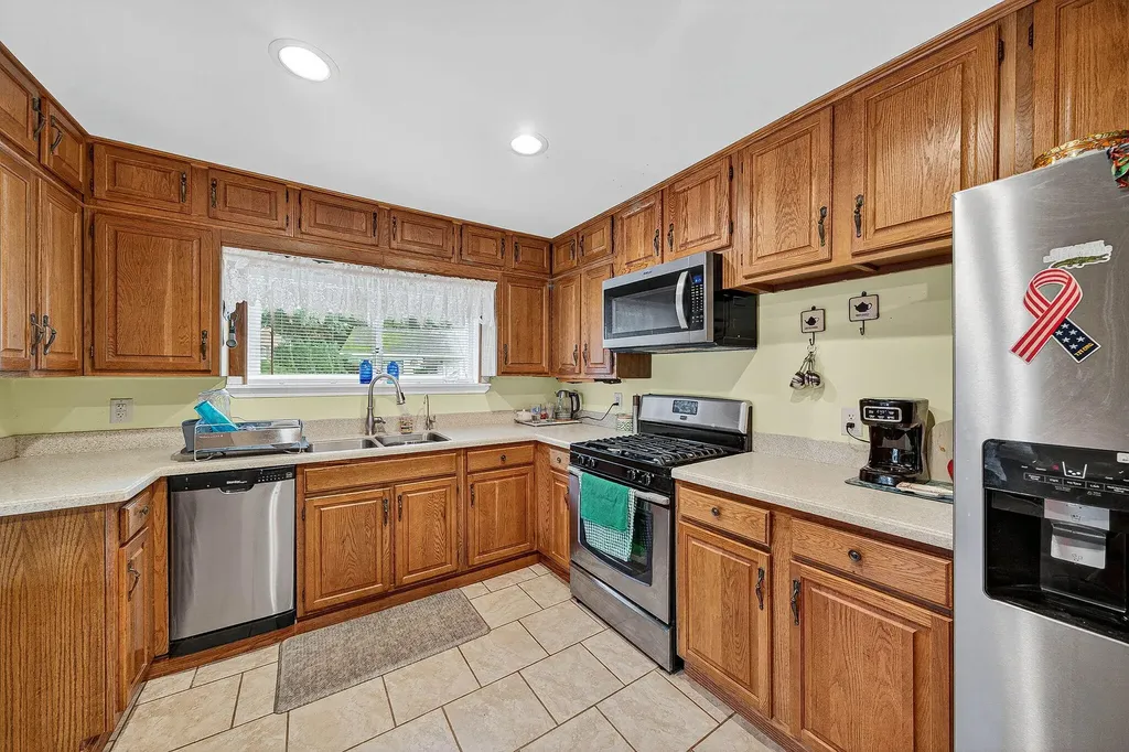 68800 S Shore Drive Ontwa Township MI 49112