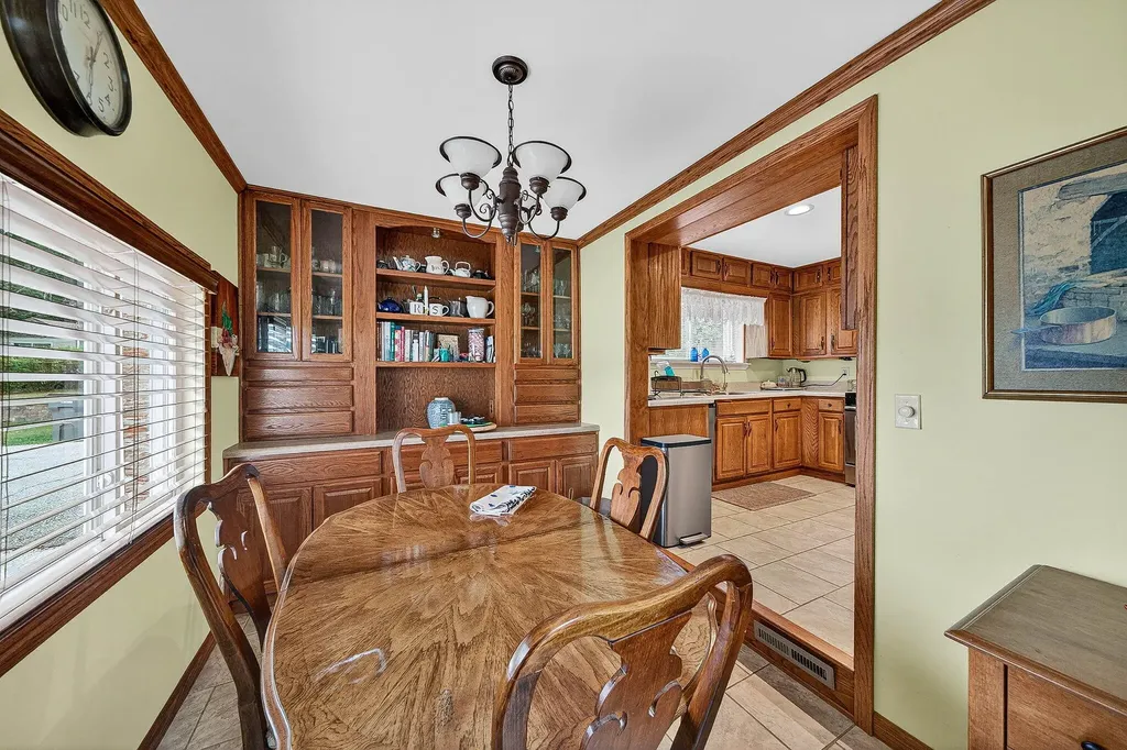 68800 S Shore Drive Ontwa Township MI 49112