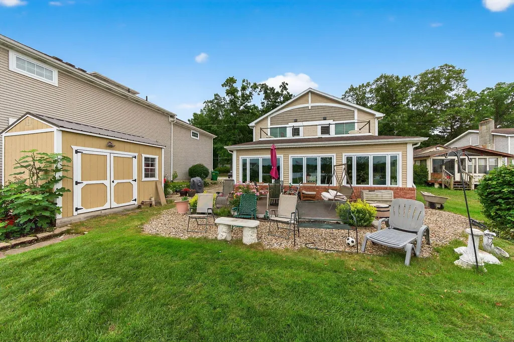 68800 S Shore Drive Ontwa Township MI 49112