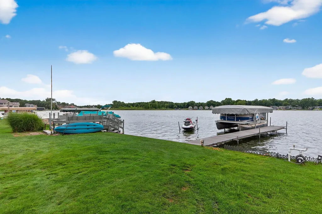 68800 S Shore Drive Ontwa Township MI 49112