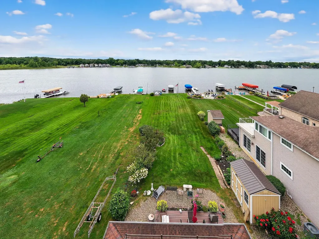 68800 S Shore Drive Ontwa Township MI 49112