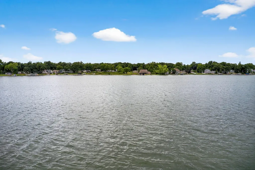 68800 S Shore Drive Ontwa Township MI 49112
