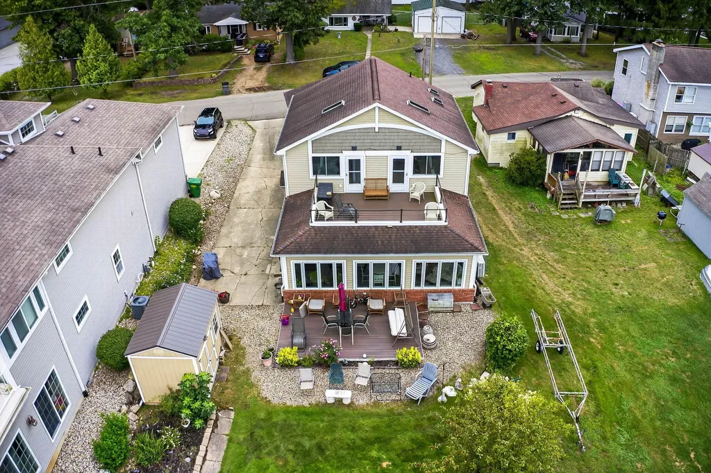 68800 S Shore Drive Ontwa Township MI 49112