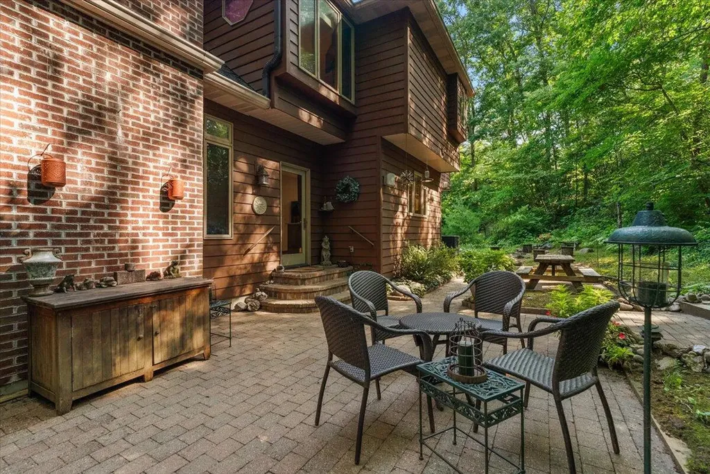 5797 Wildwood Drive Lake Charter Township MI 49106