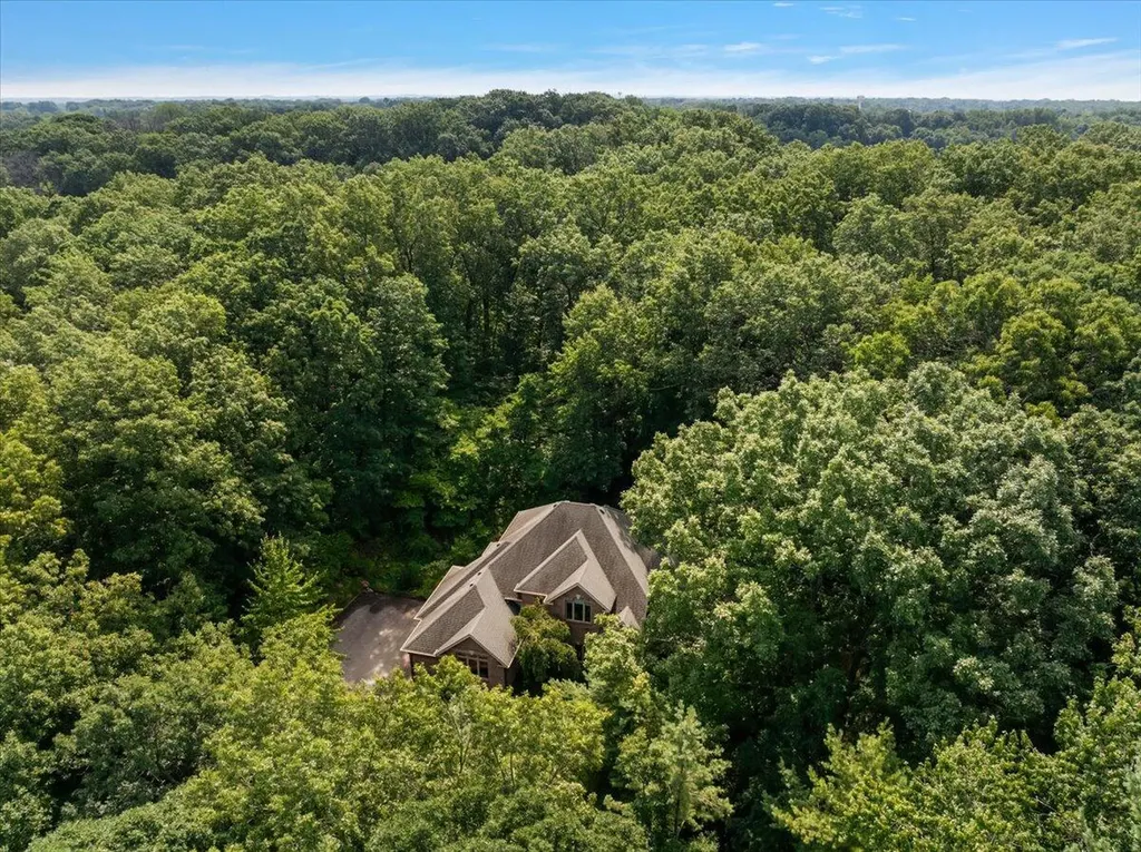 5797 Wildwood Drive Lake Charter Township MI 49106