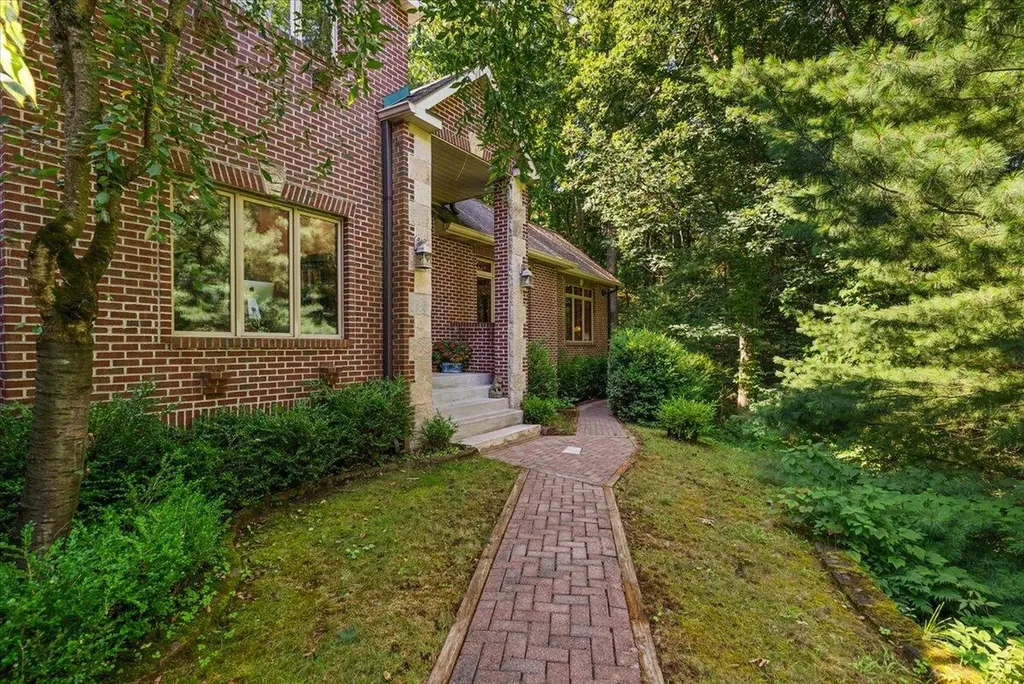 5797 Wildwood Drive Lake Charter Township MI 49106