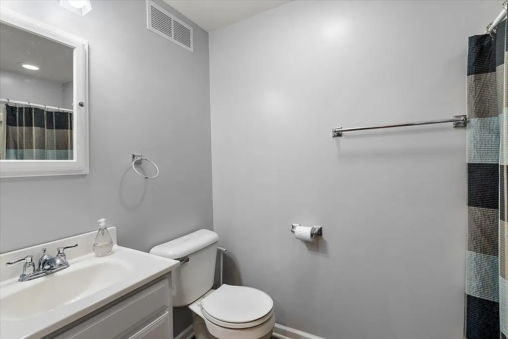 5797 Wildwood Drive Lake Charter Township MI 49106