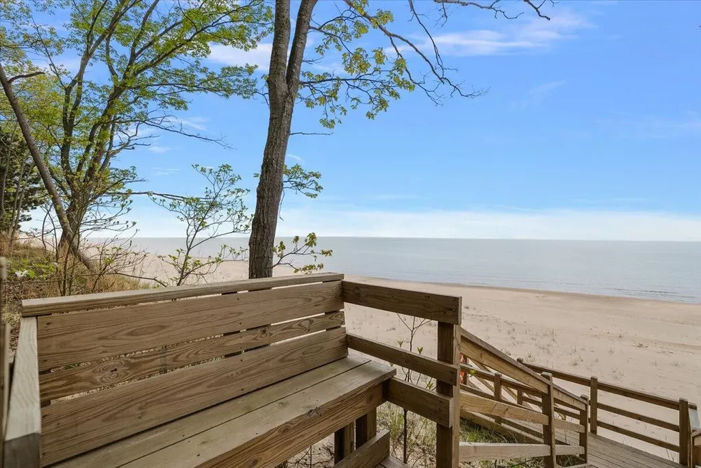 5797 Wildwood Drive Lake Charter Township MI 49106