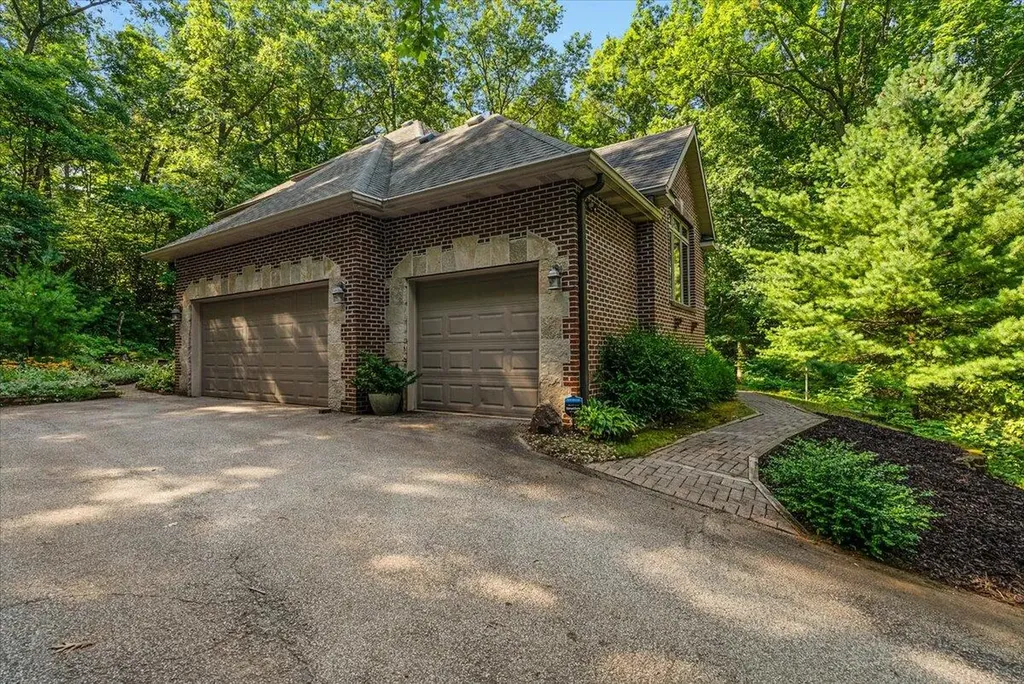 5797 Wildwood Drive Lake Charter Township MI 49106