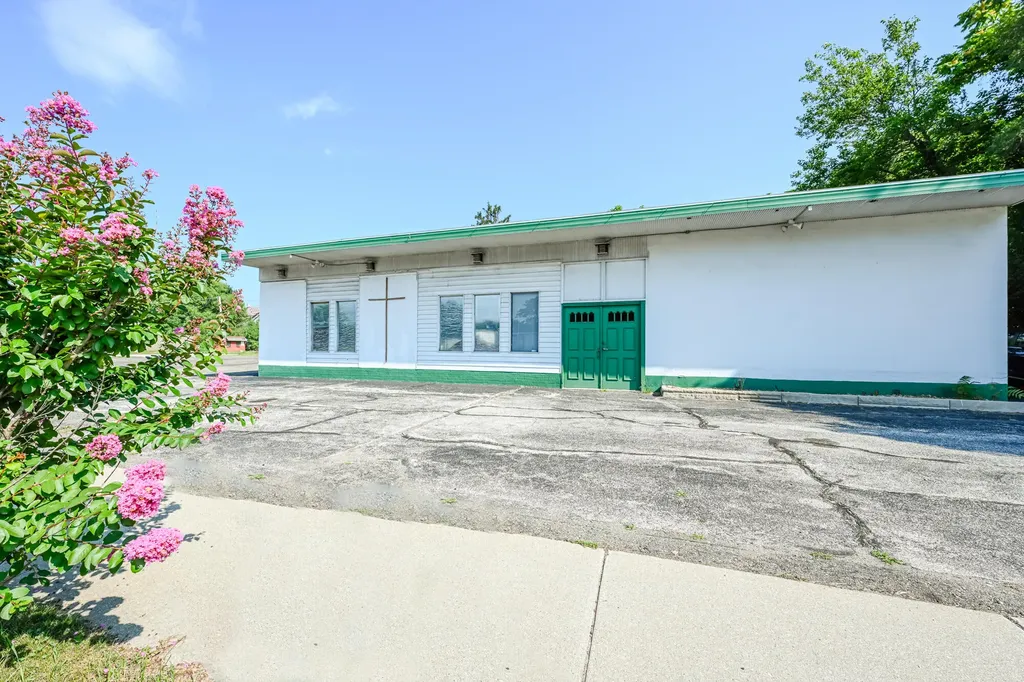 931 E Main Street Benton Charter Township MI 49022