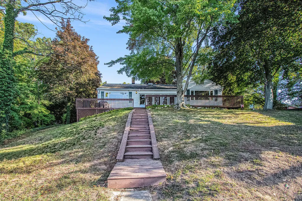31273 County Line Road Silver Creek Township MI 49047