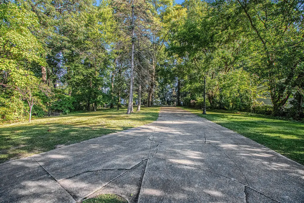 31273 County Line Road Silver Creek Township MI 49047