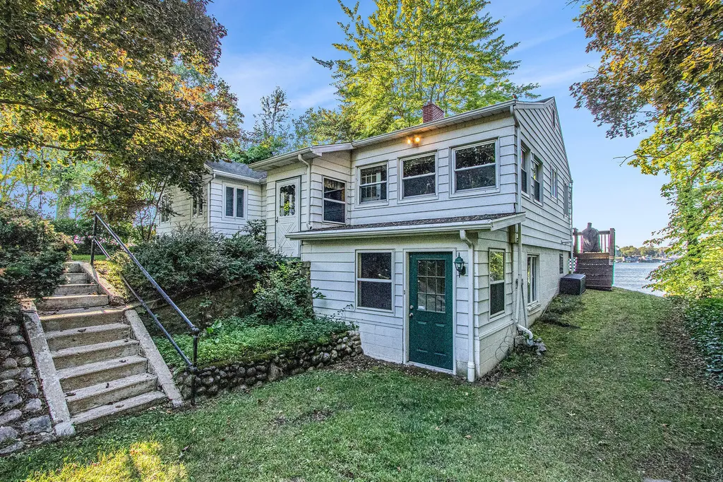 31273 County Line Road Silver Creek Township MI 49047