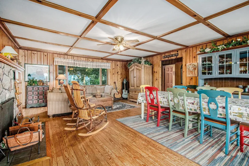 31273 County Line Road Silver Creek Township MI 49047