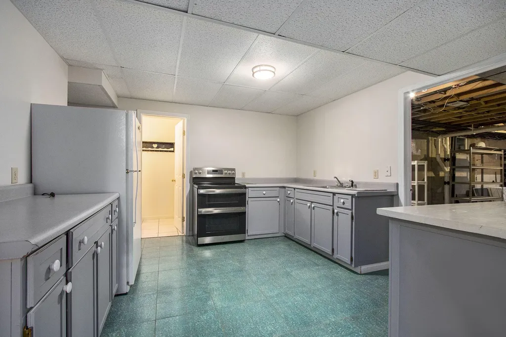 6030 Paw Paw Lake Road Coloma Charter Township MI 49038