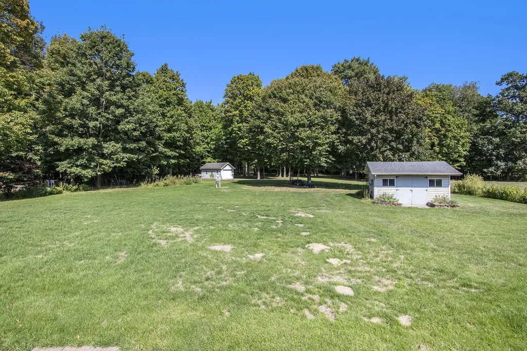 6030 Paw Paw Lake Road Coloma Charter Township MI 49038