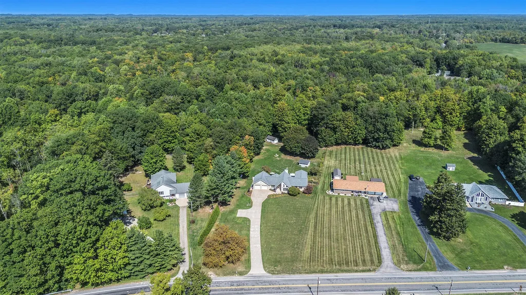 6030 Paw Paw Lake Road Coloma Charter Township MI 49038