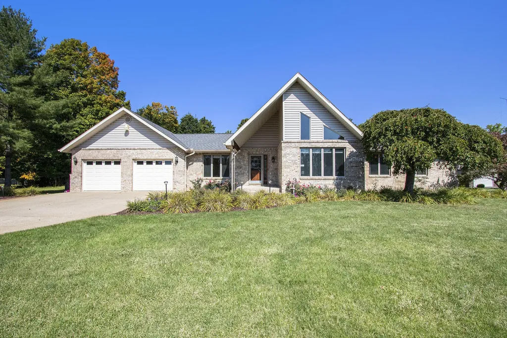 6030 Paw Paw Lake Road Coloma Charter Township MI 49038