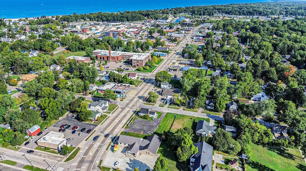 555 Broadway Street South Haven City MI 49090
